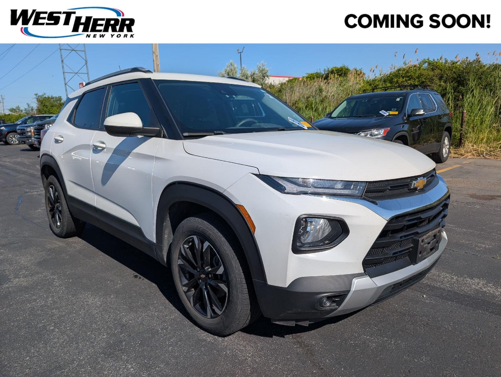 Used 2022 Summit White Chevrolet LT image 1