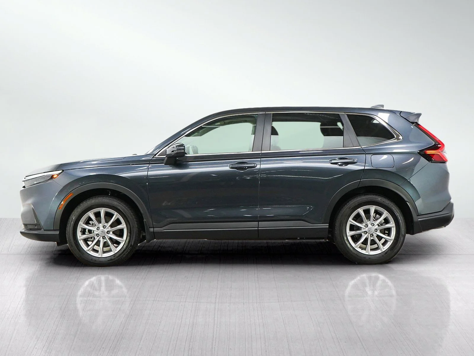 Used 2025 Honda CR-V EX-L with VIN 2HKRS4H73SH411070 for sale in White Bear Lake, Minnesota