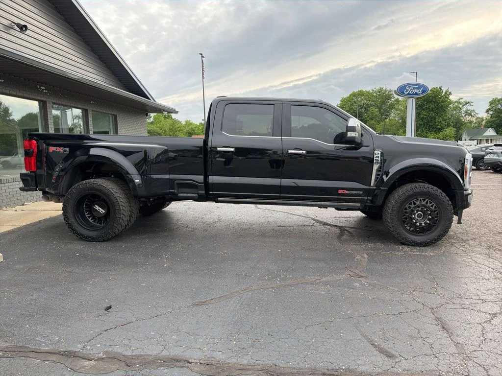 Used 2024 Black Ford Limited image 11