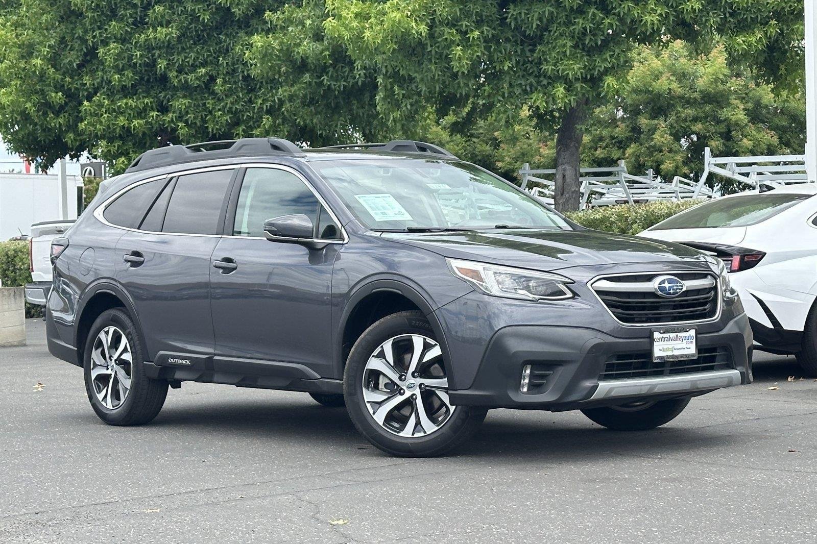 Used 2022 Magnetite Gray Metallic Subaru Limited image 1
