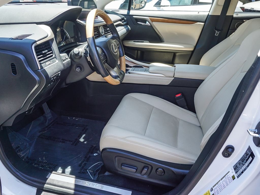 Used 2022 White Lexus 450h image 18