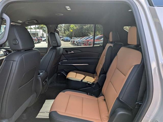2027 Chevrolet Traverse Z71 - Photo 13