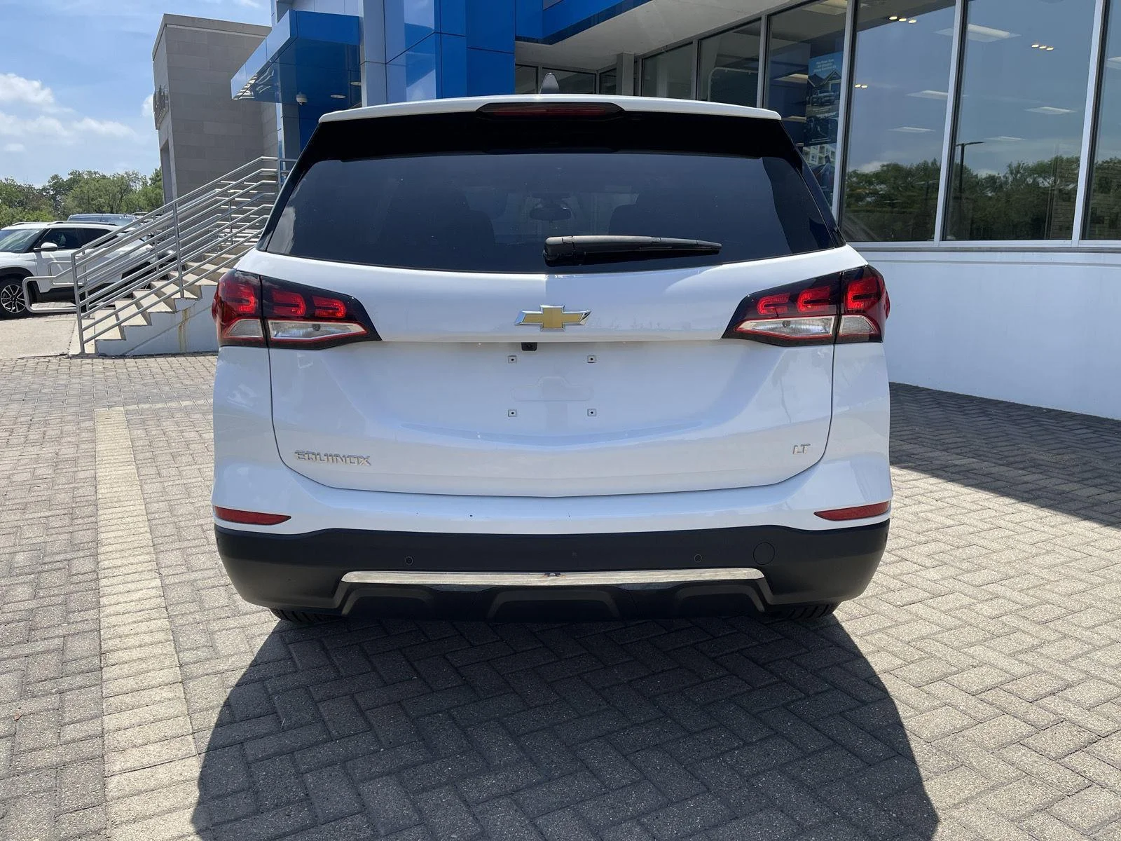 Used 2024 Summit White Chevrolet LT image 4