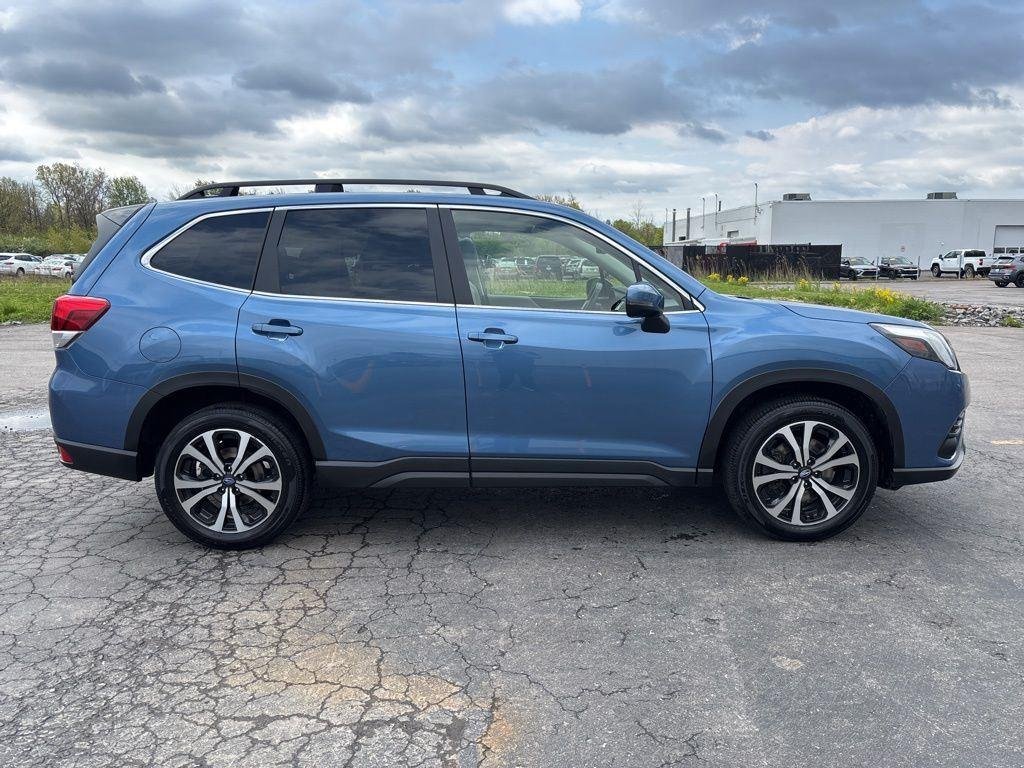 Used 2024 Horizon Blue Subaru Limited image 8