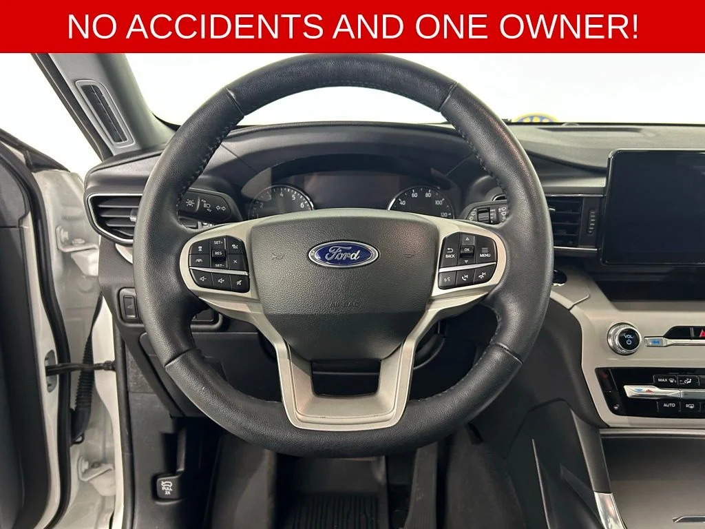 Certified Used 2023 White Metallic Ford XLT image 9