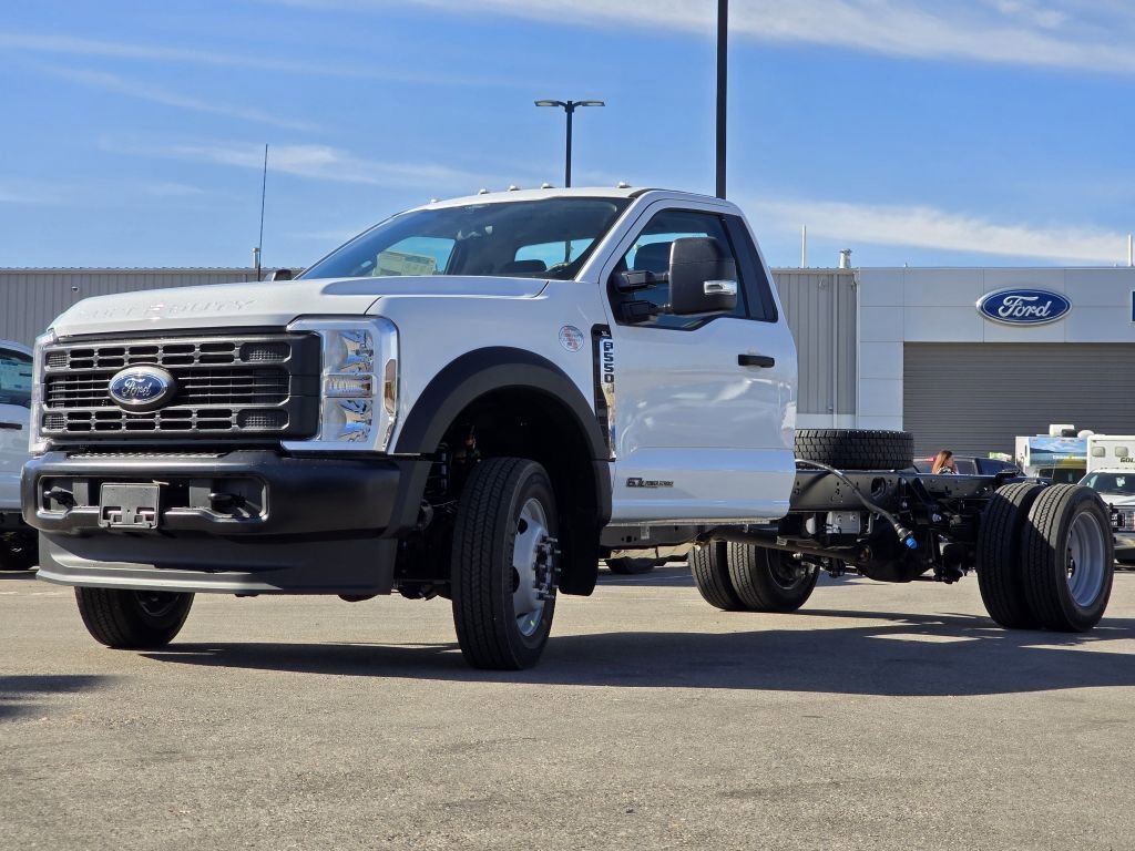 New 2026 Oxford White Ford F-550® XL image 17