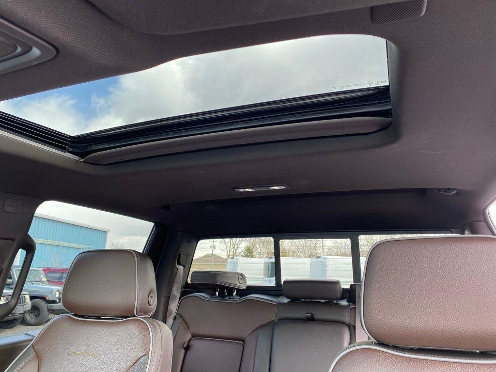 Used 2024 Summit White GMC Denali image 4