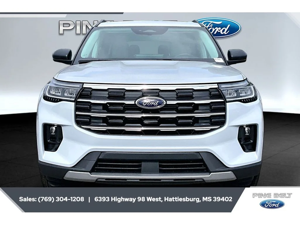 New 2026 Space White Metallic Ford Active image 3