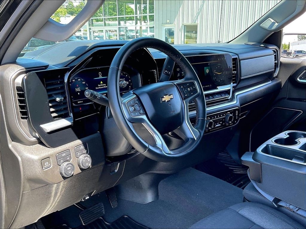 Used 2023 Black Chevrolet LT image 8