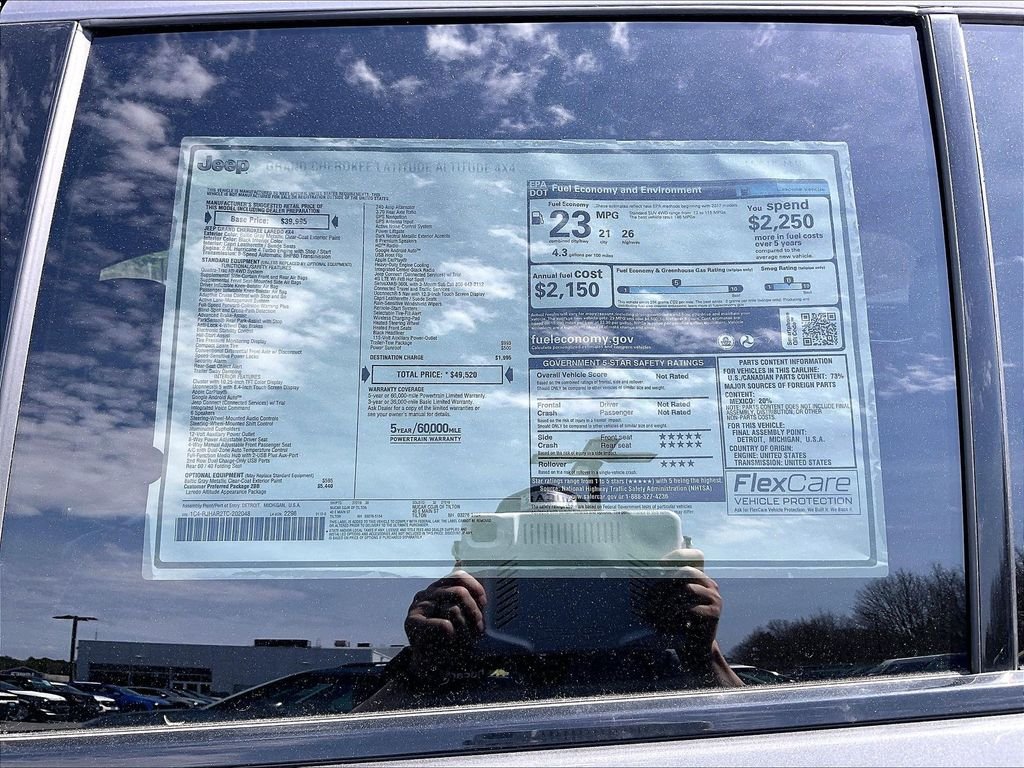 New 2026 Baltic Gray Metallic Clearcoat Jeep Laredo image 17
