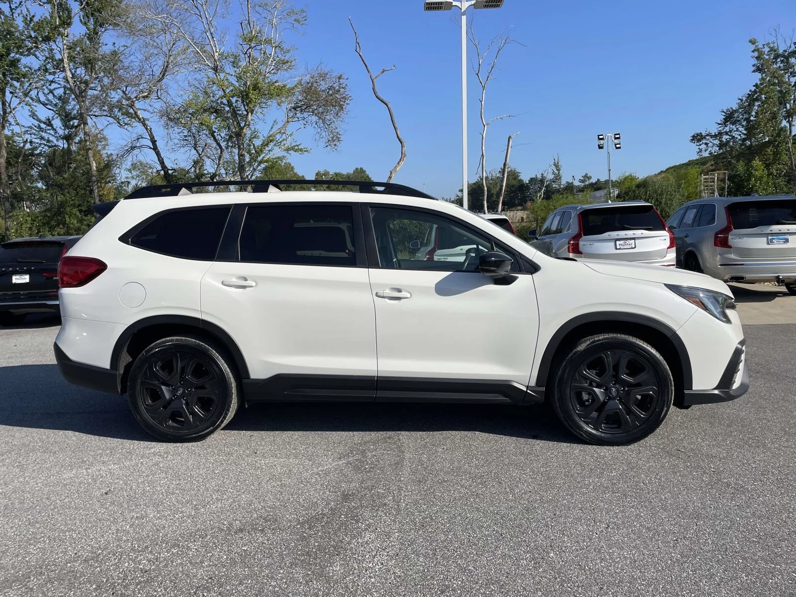 Used 2024 Crystal White Pearl Subaru Onyx Edition image 29