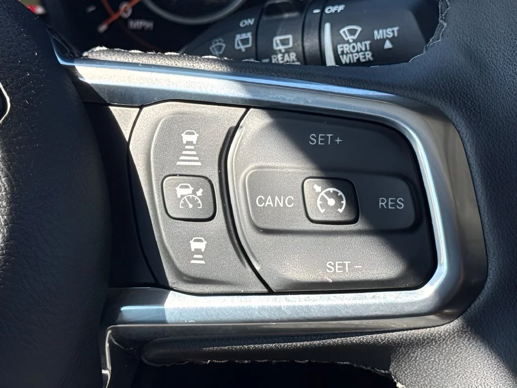 Used 2026 White Jeep Sahara image 15