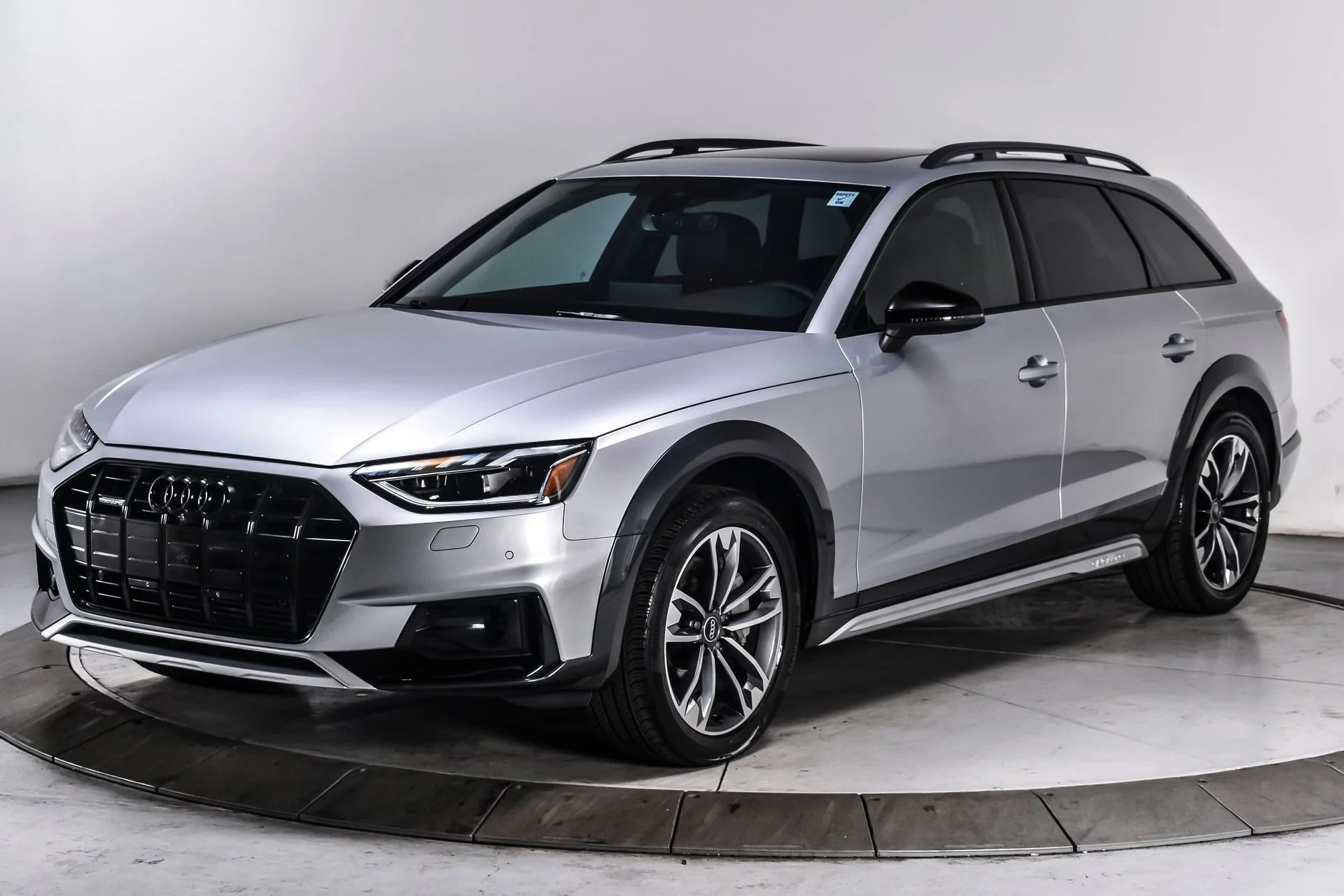 Used 2023 Florett Silver Metallic Audi 45 Premium Plus image 2