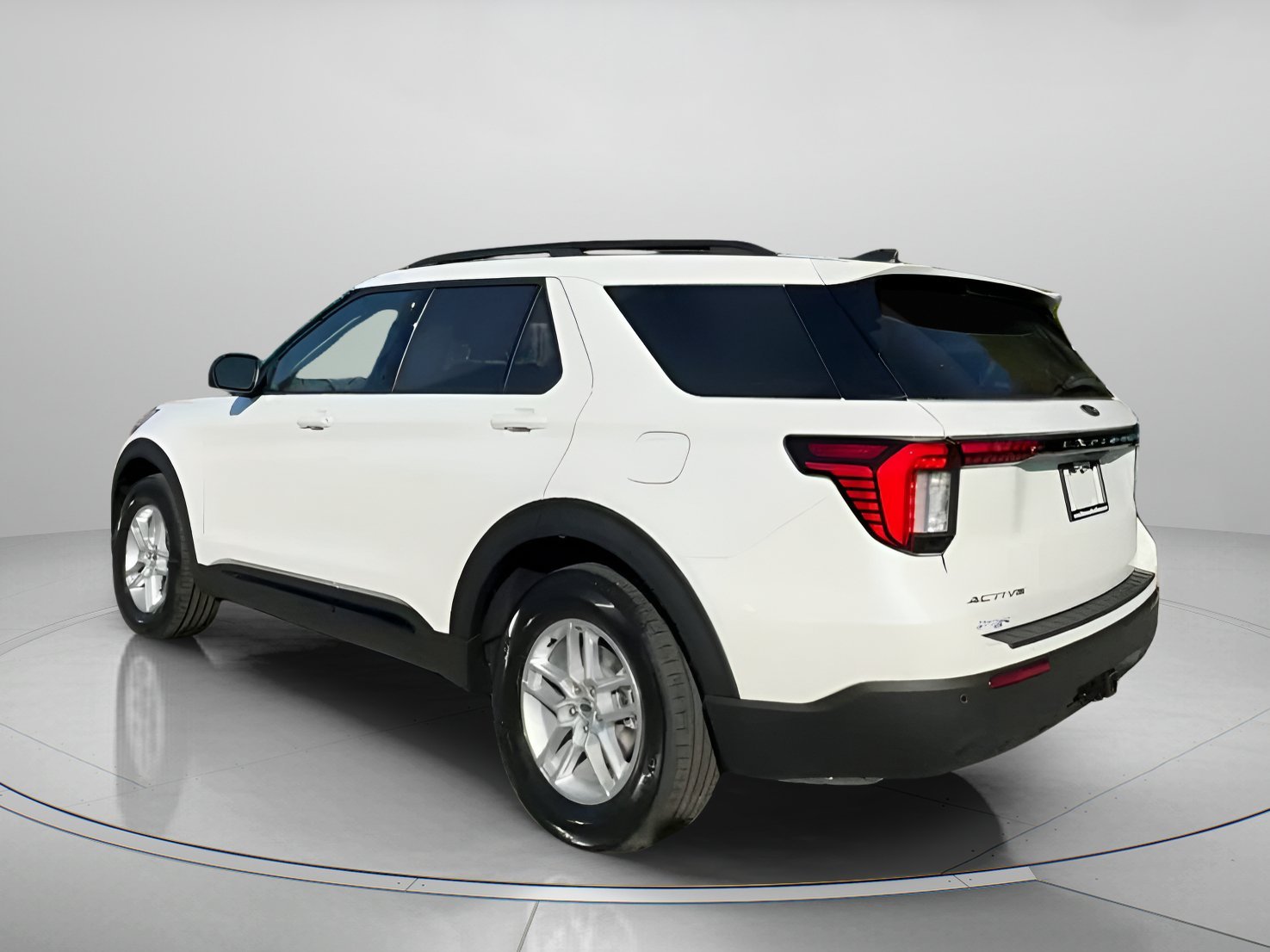 New 2026 Star White Metallic Tri-Coat Ford Active image 18