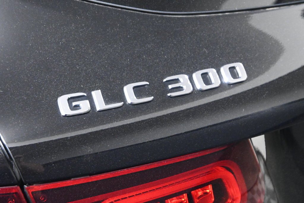 Certified Used 2021 Black Mercedes-Benz GLC 300 image 39