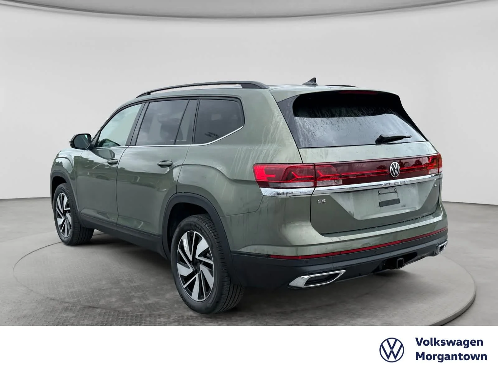 New 2026 Avocado Green Pearl Volkswagen 2.0T SE w/Technology image 7