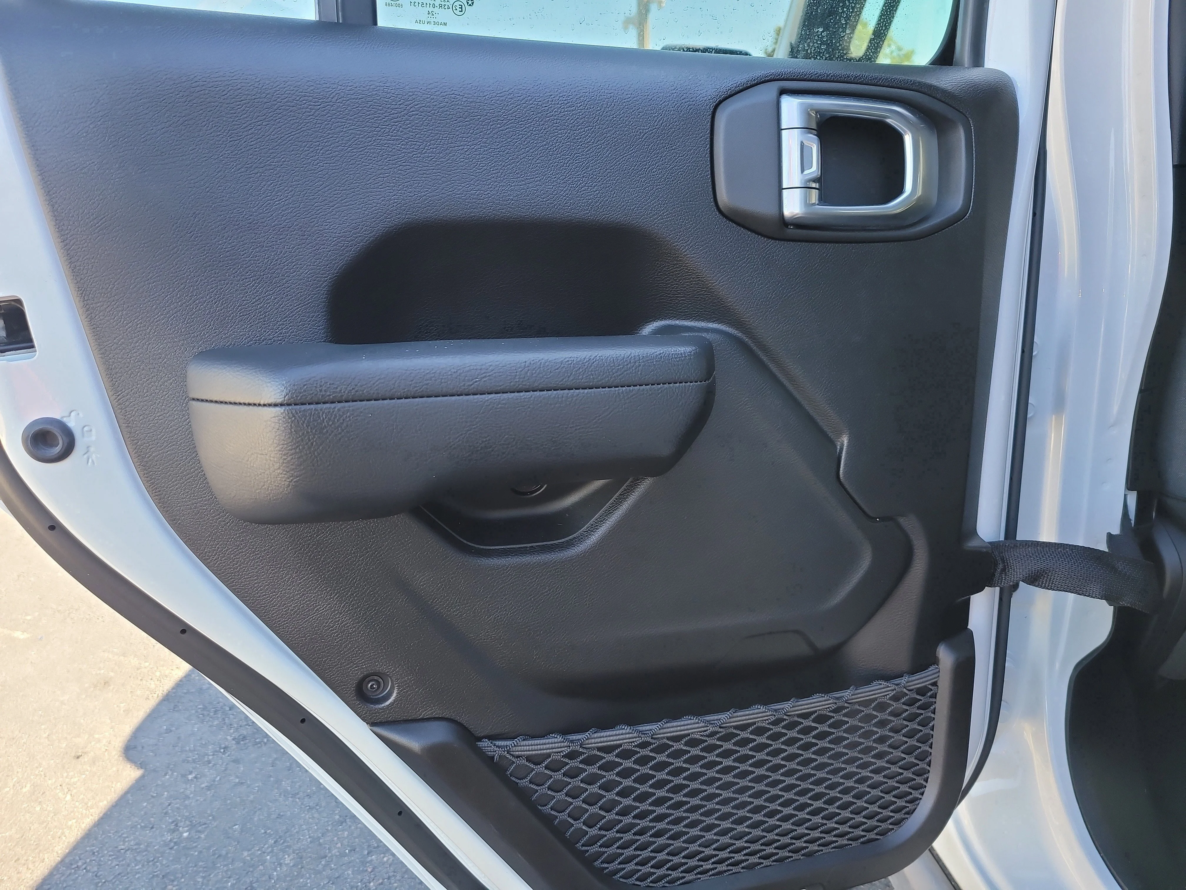 Used 2024 Bright White Clearcoat Jeep Rubicon image 10
