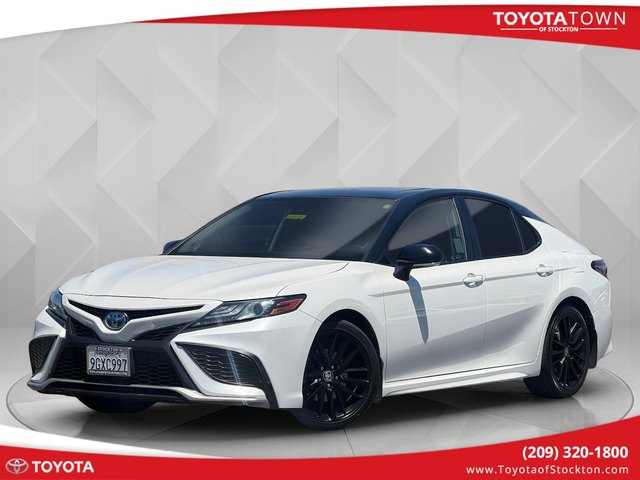 2022 Toyota Camry Hybrid XSE