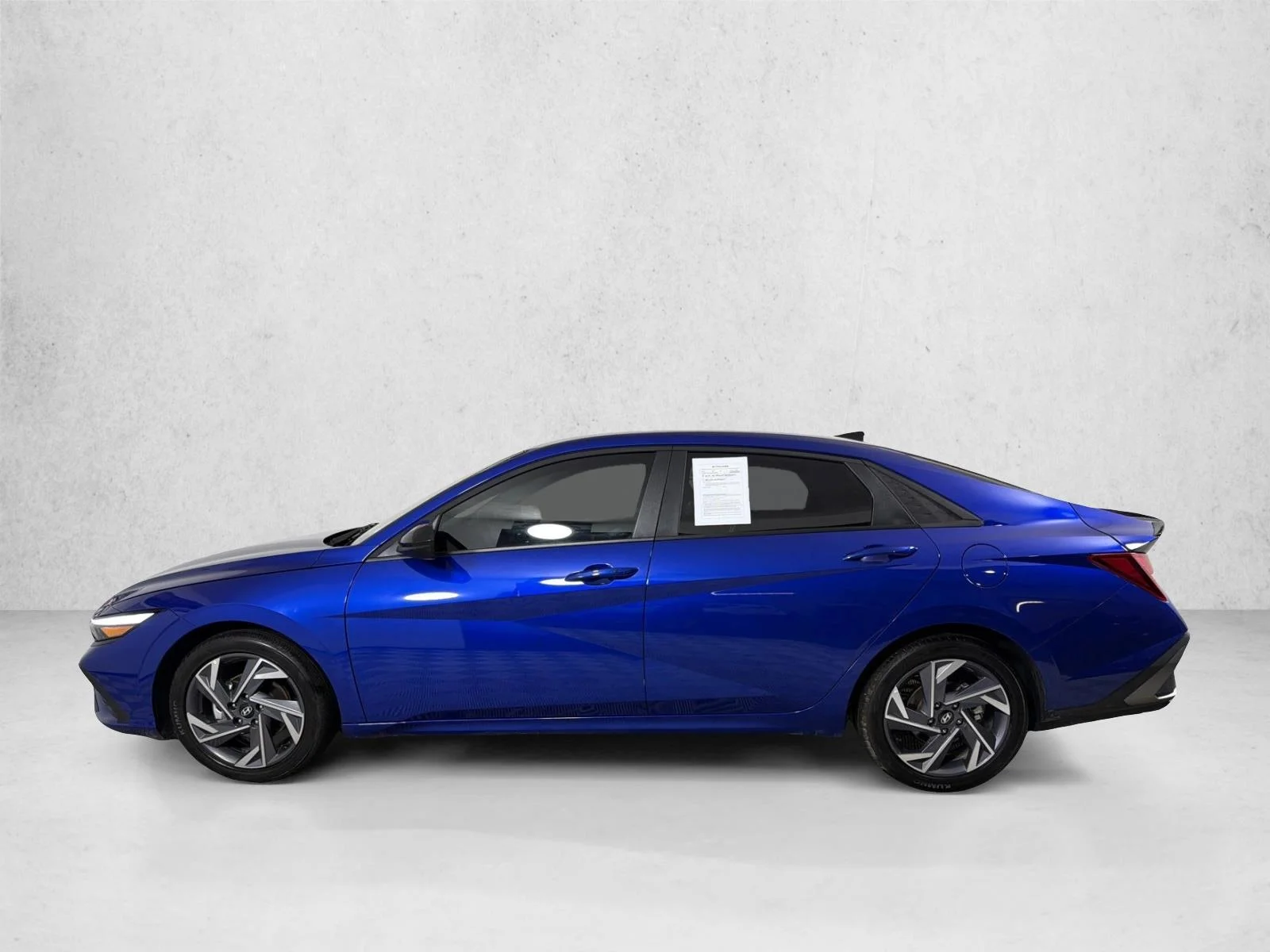 Used 2025 Gray Hyundai SEL Sport image 6