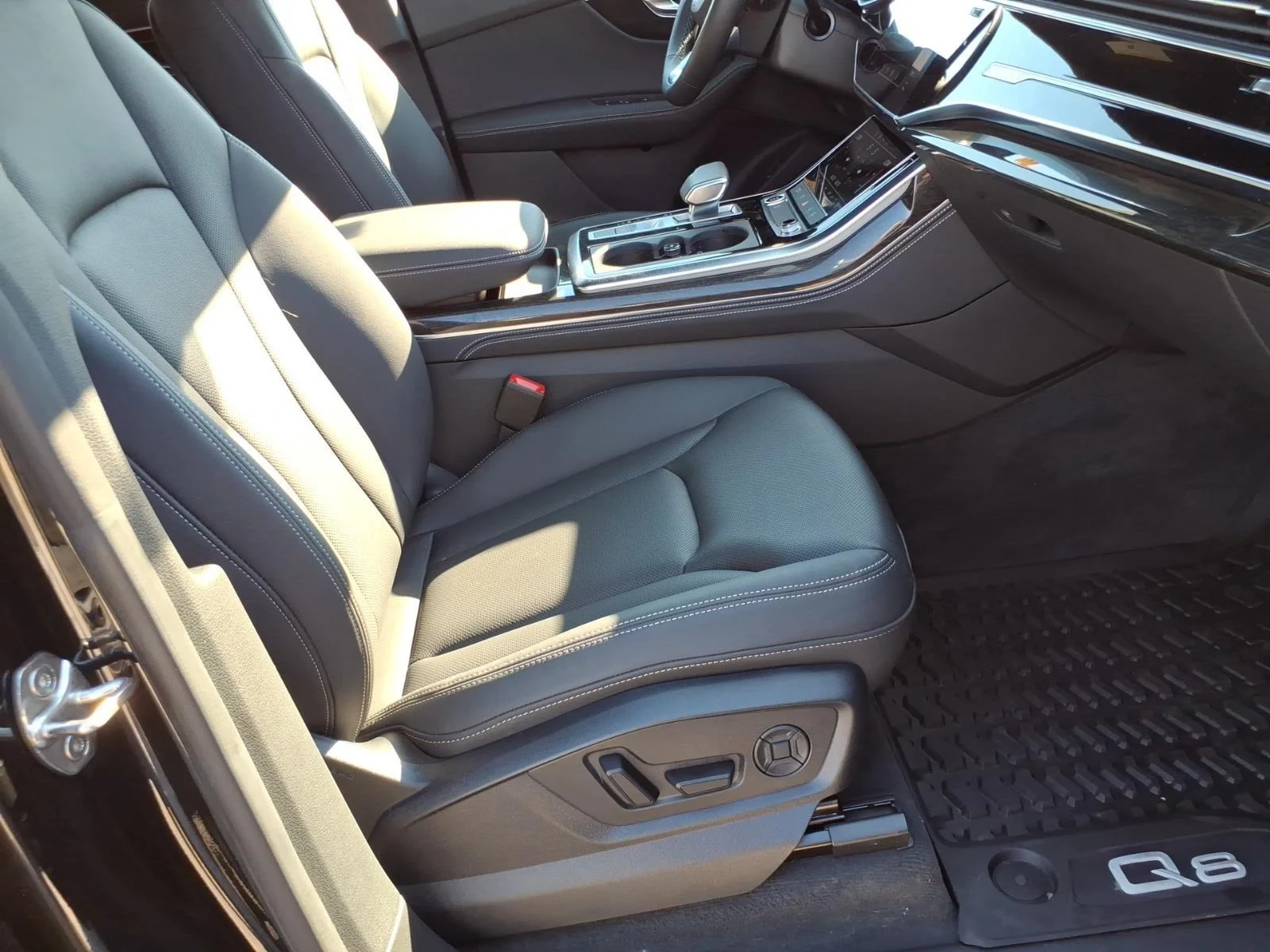 Certified Used 2025 Mythos Black Metallic Audi Premium Plus image 24