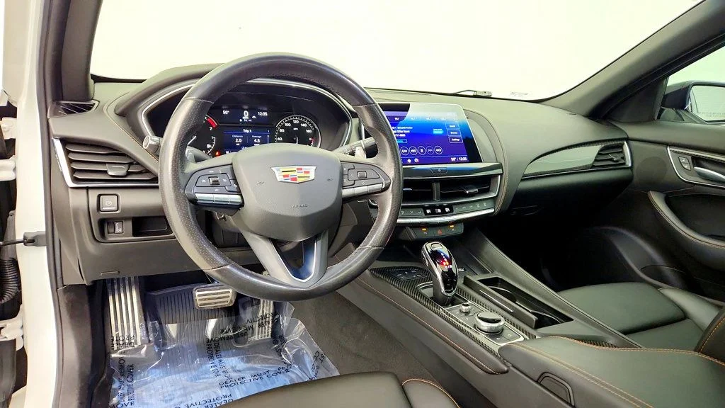 Used 2023 Crystal White Tricoat Cadillac 4dr Sedan Sport image 13