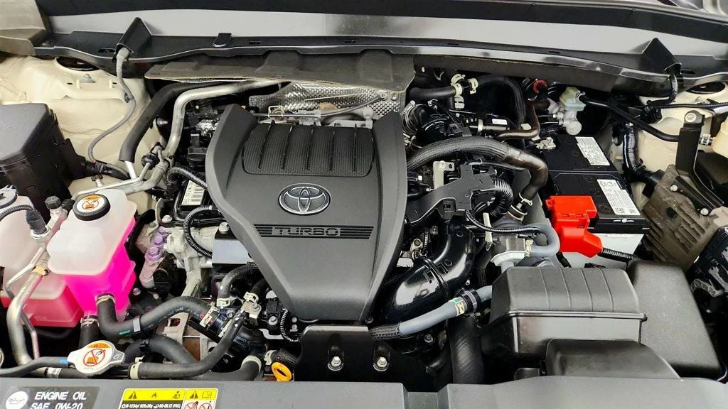 Used 2024 Wind Chill Pearl Toyota Limited AWD image 27