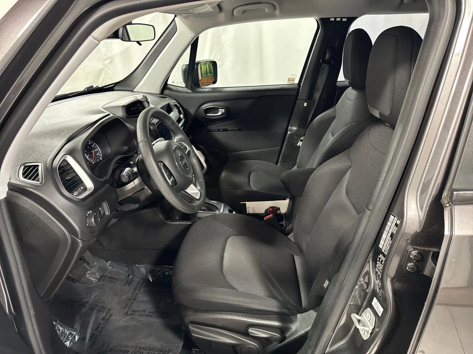 Used 2019 Crystal Metallic Jeep Sport image 3