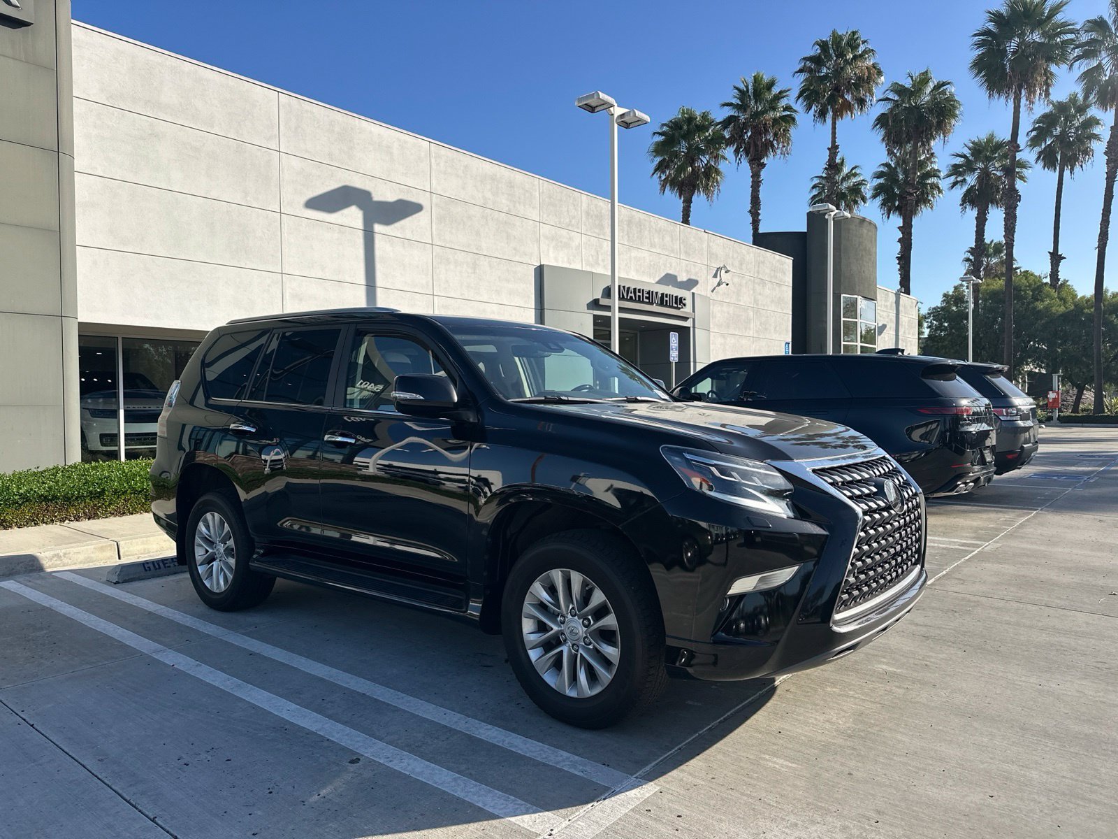 Used 2021 Onyx Black Lexus 460 image 2