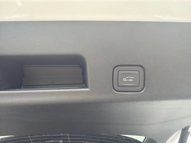 2026 Chevrolet Traverse LT - Photo 14