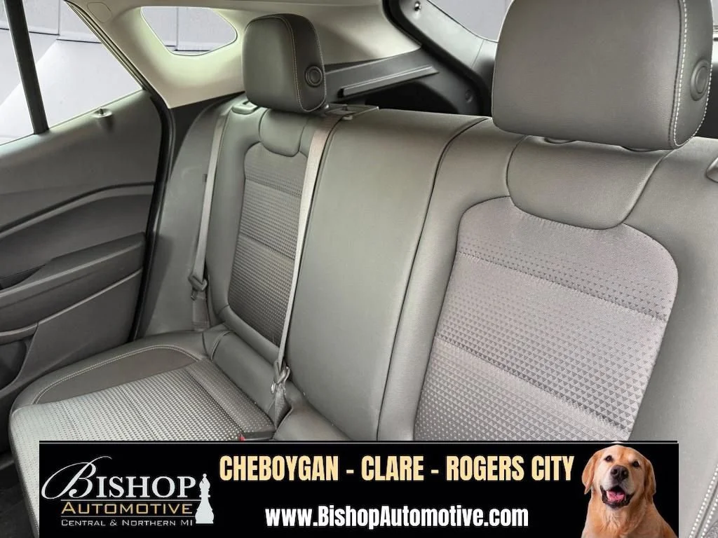 Pre-Owned 2025 Chevrolet Trax LT image 23