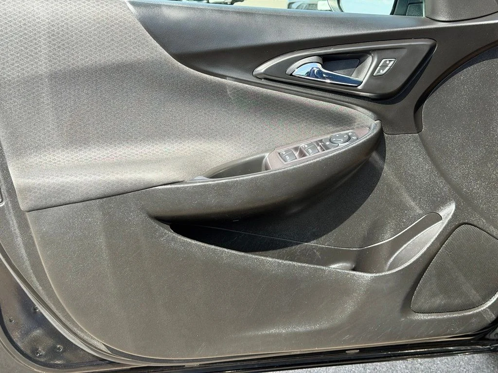 Used 2018 Black Chevrolet LT image 23
