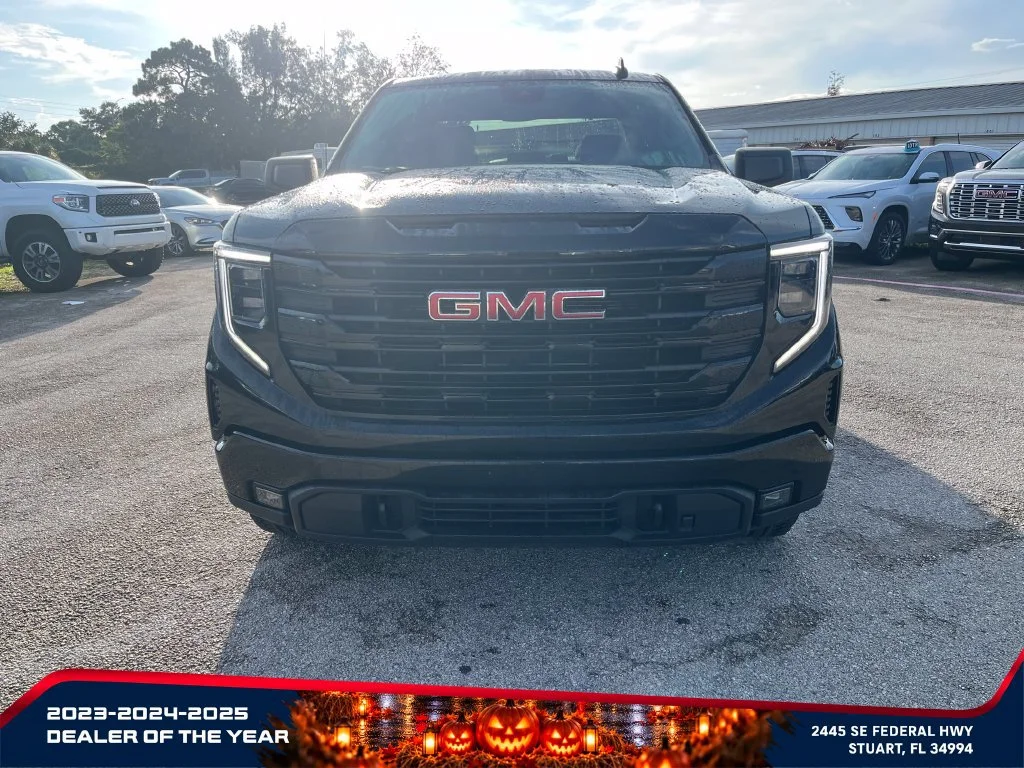 Used 2023 ONYX BLACK GMC Elevation image 2