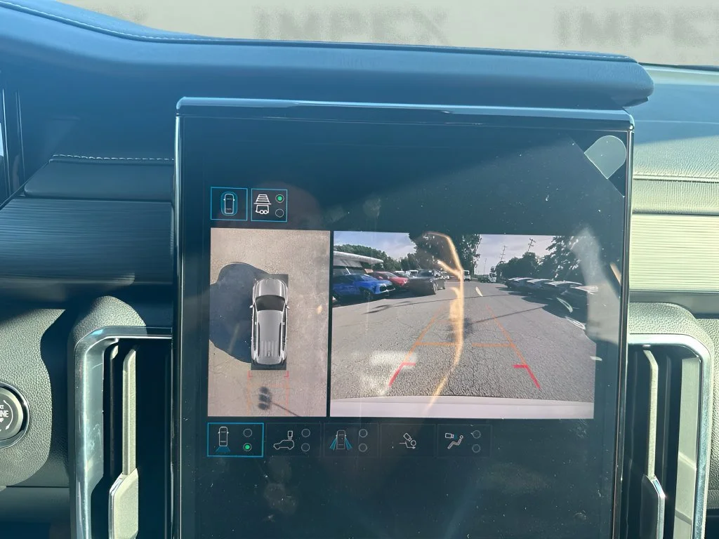 New 2027 Summit White GMC Elevation image 23