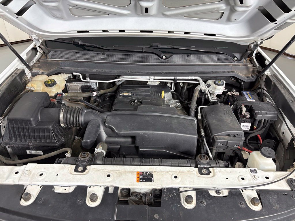 Used 2018 White Chevrolet Work Truck image 49