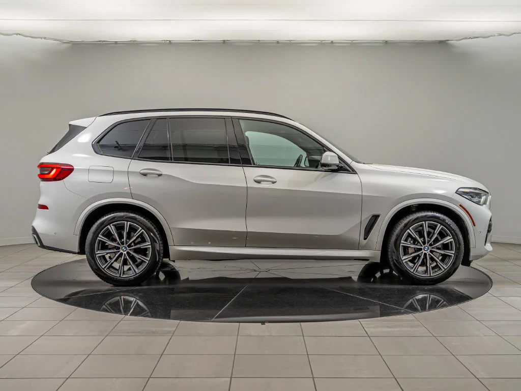 Used 2022 Alpine White BMW xDrive40i image 4