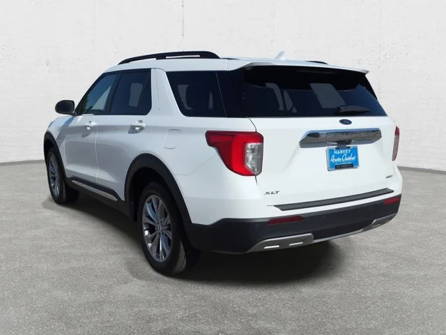 Used 2024 White Metallic Ford XLT image 7
