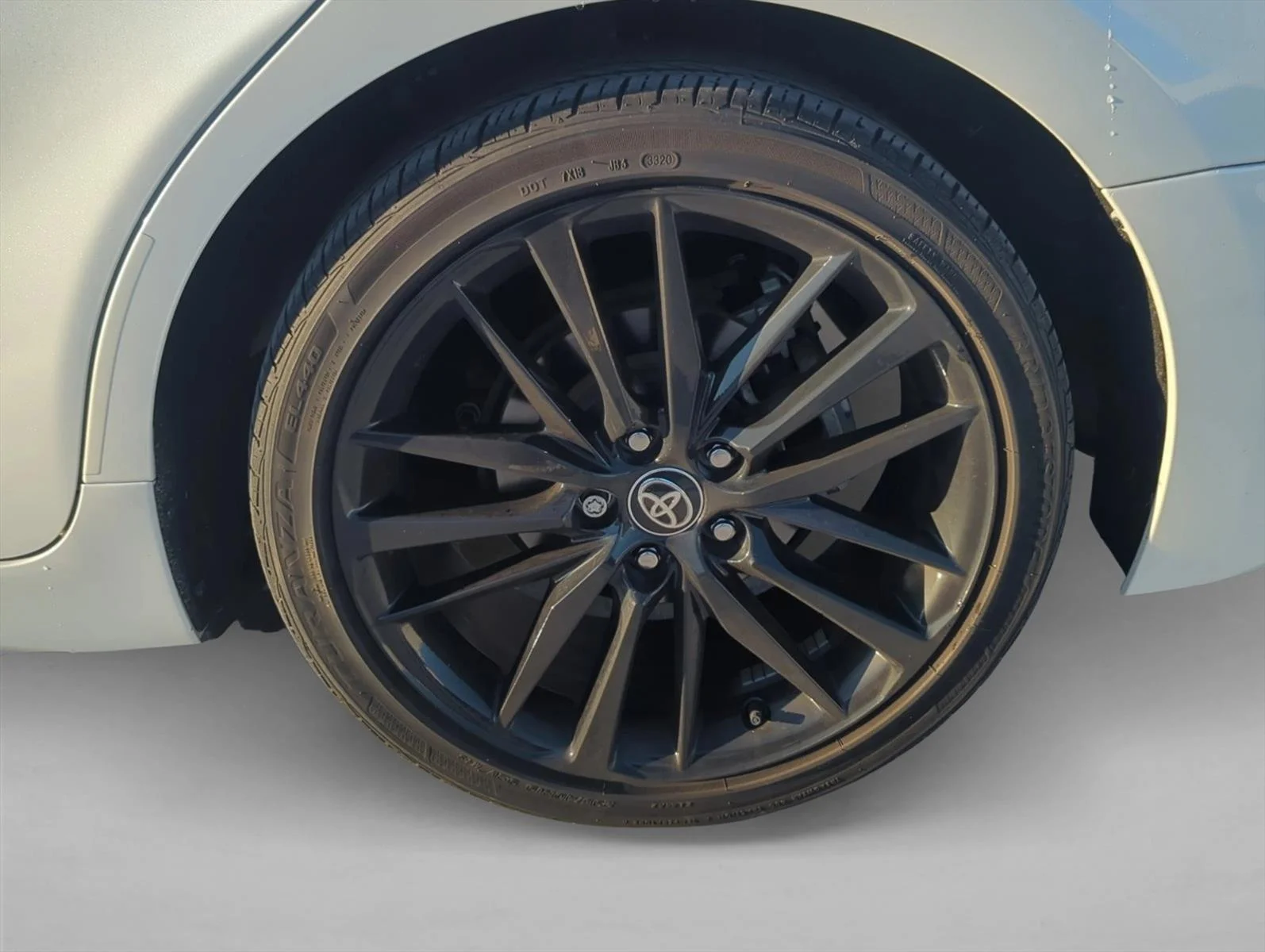 Used 2021 Wind Chill Pearl Toyota XSE image 6