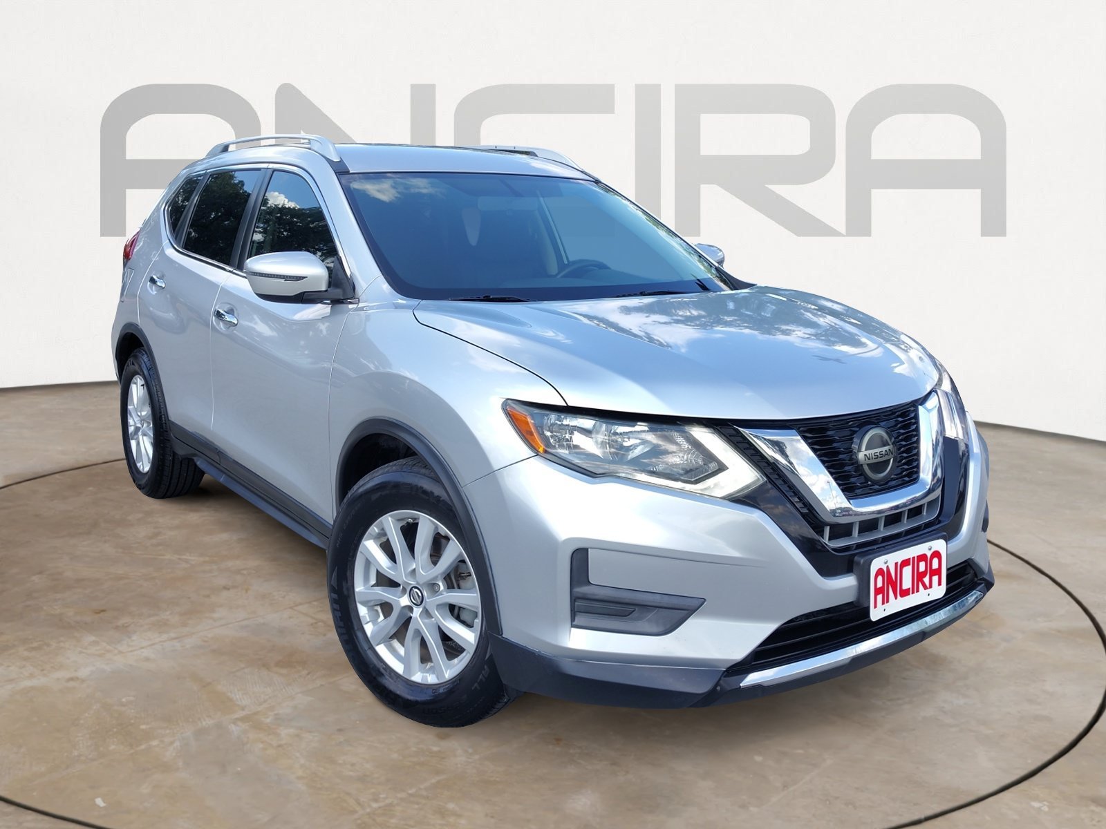 Used 2018 Brilliant Silver Nissan SV image 4
