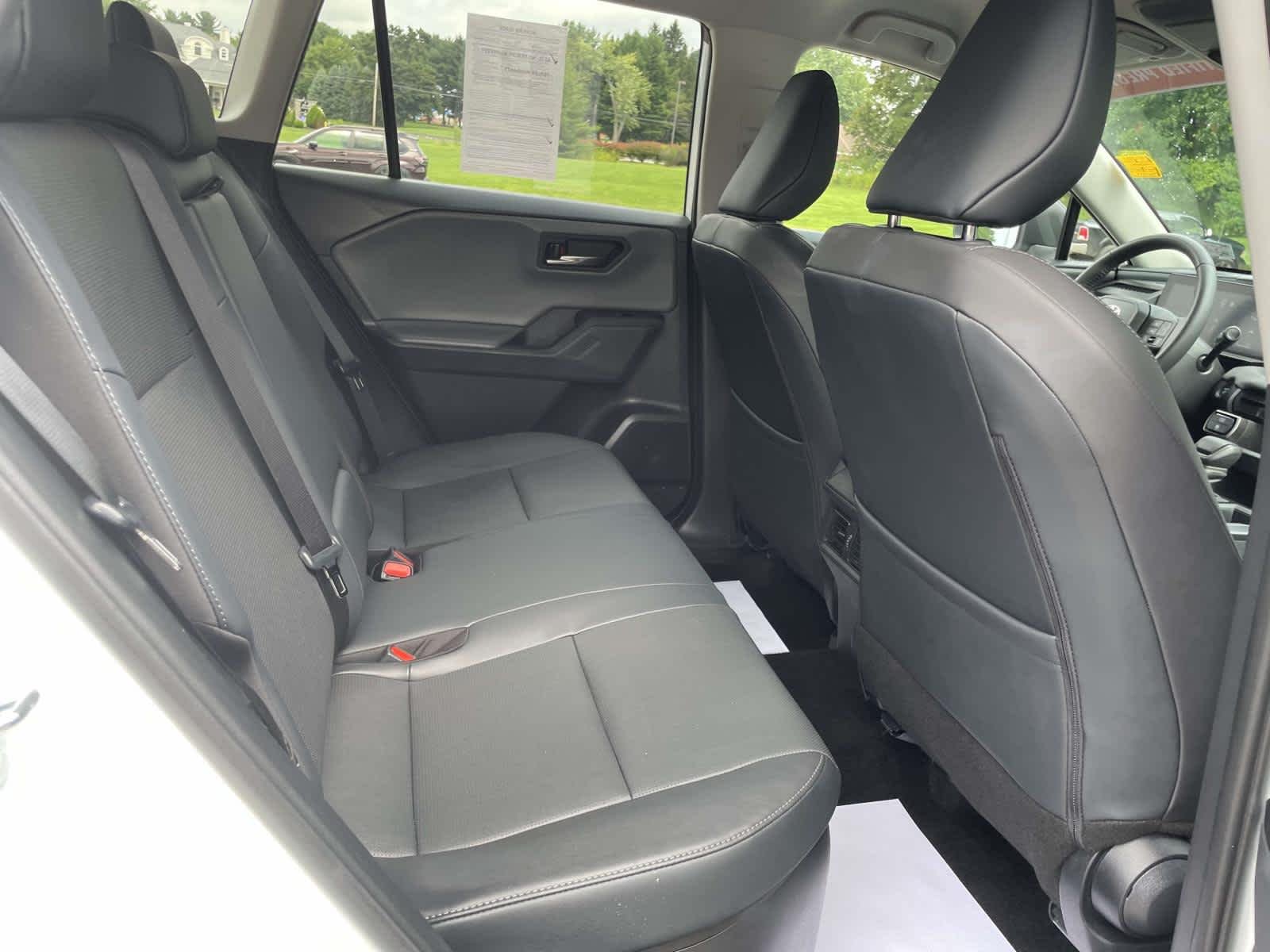 Used 2026 Wind Chill Pearl Toyota XLE Premium image 28