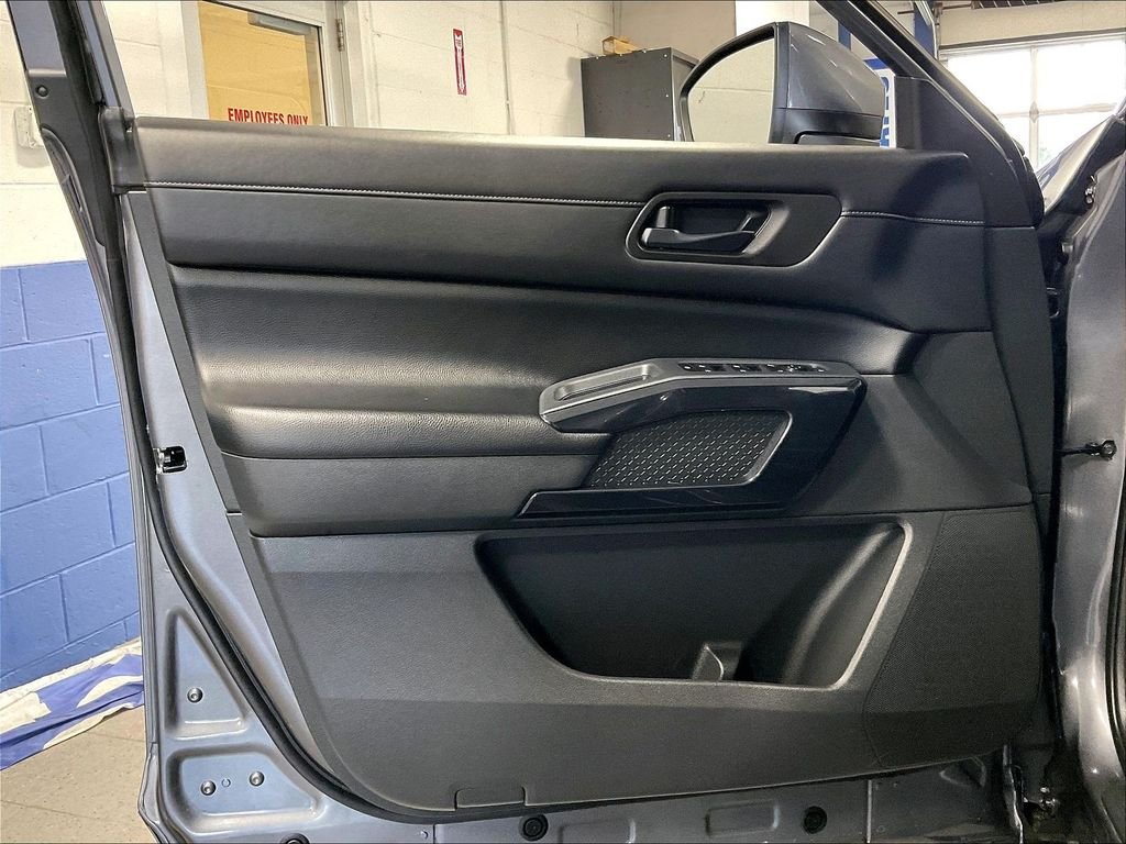 Certified Used 2023 Gray Nissan SV image 9