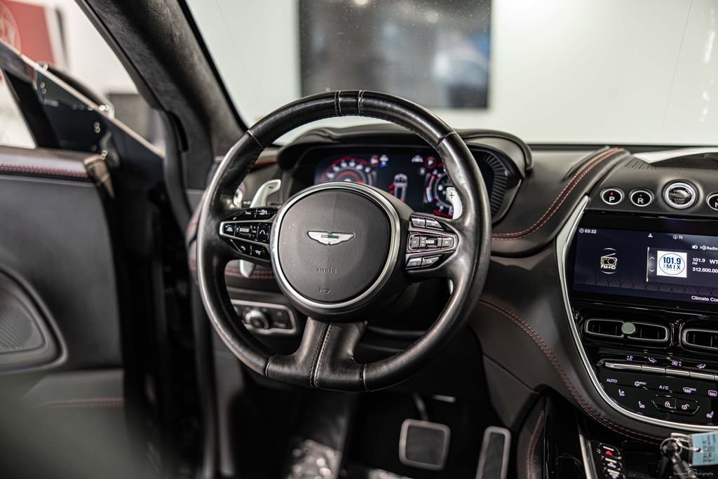 Used 2021 Black Aston Martin Base image 38