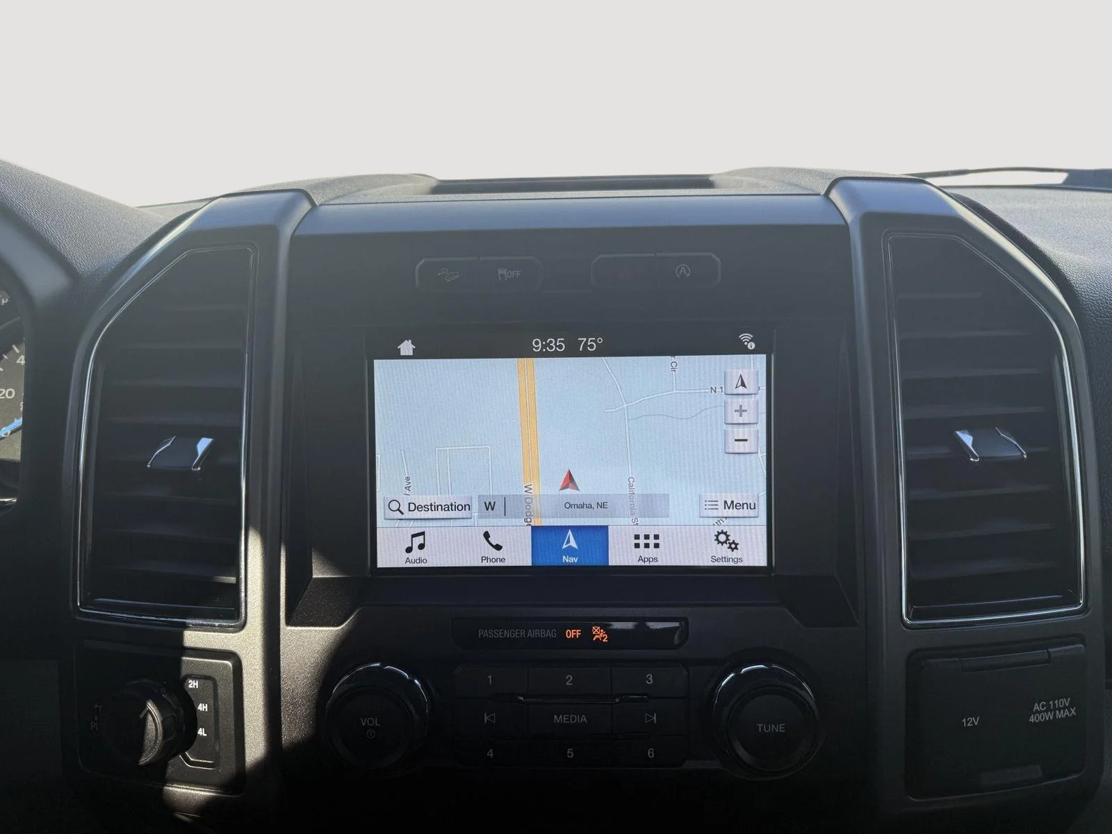 Used 2019 Oxford White Ford XLT image 22