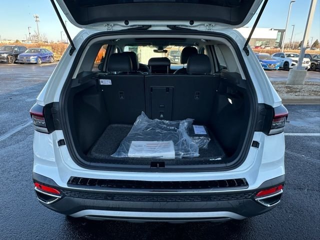New 2026 Pure White Volkswagen 1.5T SEL image 19