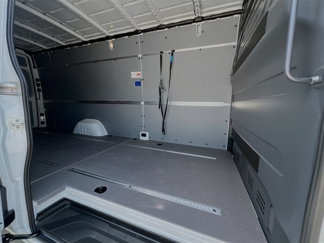 New 2026 Arctic White Mercedes-Benz Cargo 170 WB image 18