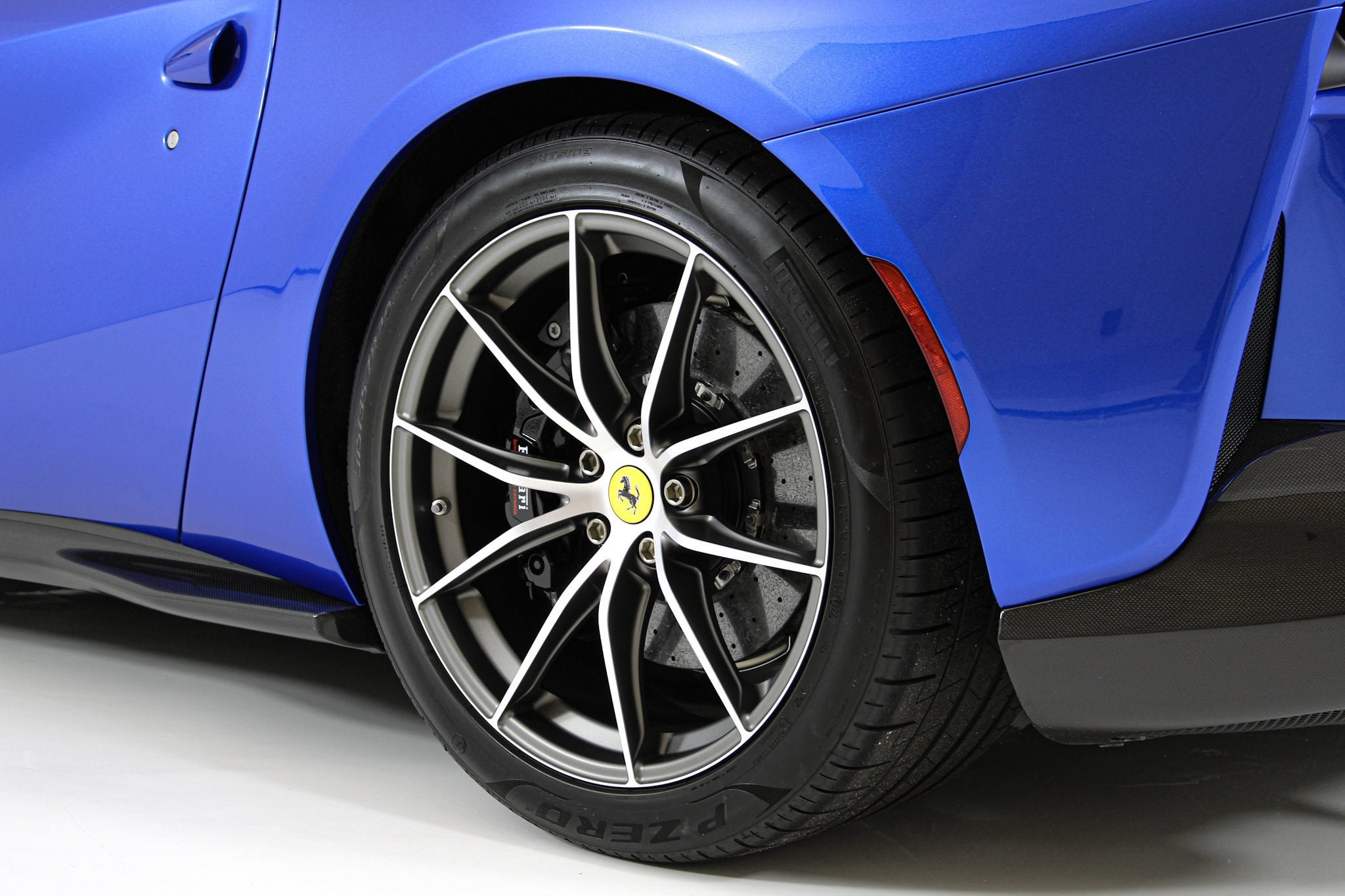 2022 Ferrari 812 GTS Base - Photo 59
