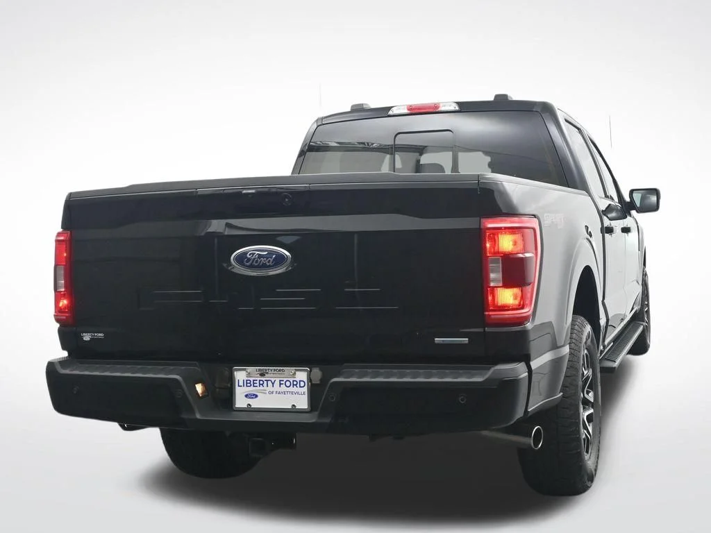 Used 2023 Black Ford XLT image 7