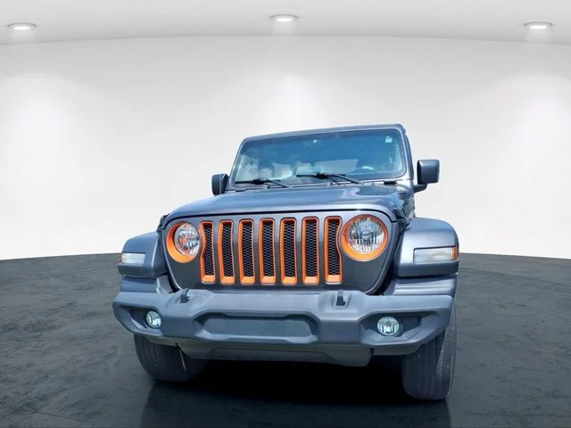 Used 2020 Gray Jeep Sport image 7