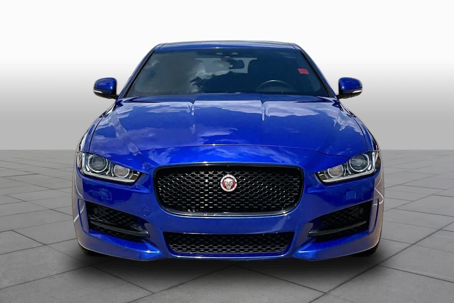 Pre-Owned 2017 Jaguar XE 35t R-Sport