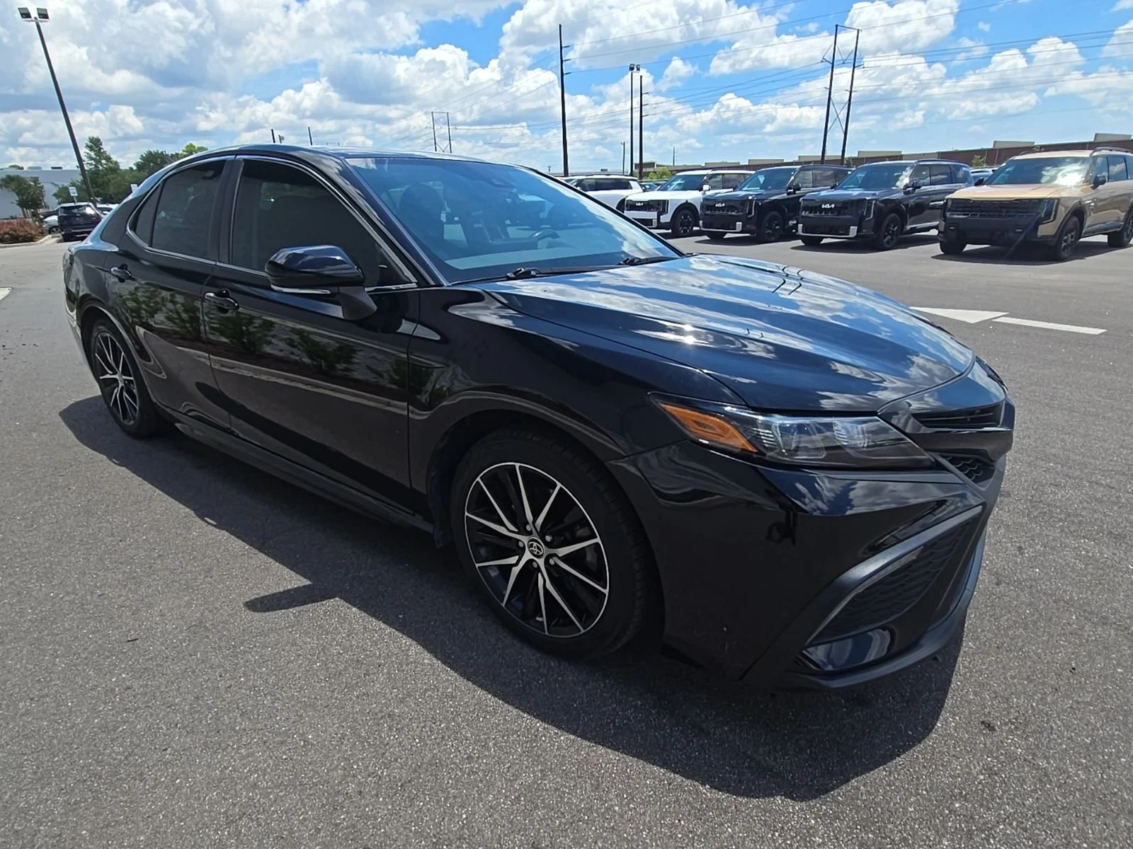 Used 2022 Midnight Black Metallic Toyota SE image 11