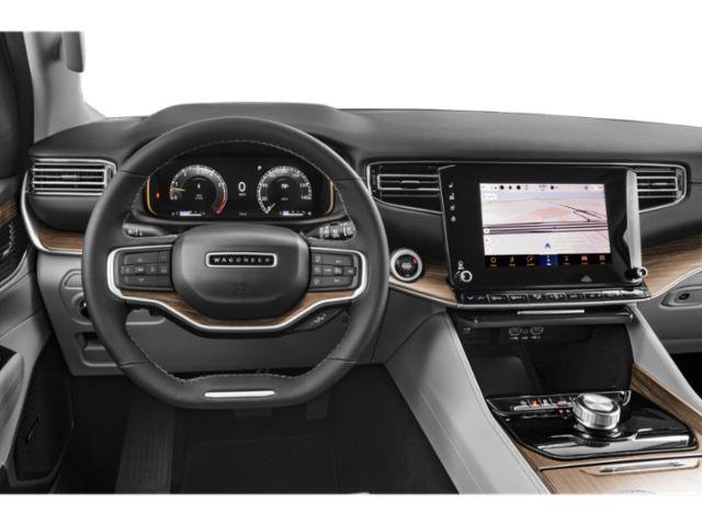 2024 Jeep Wagoneer L Series III - Photo 10